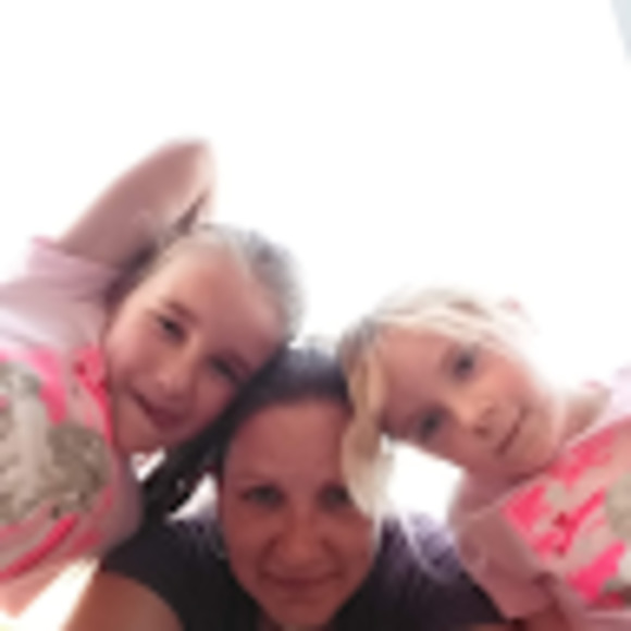 Meet your Posher, Kimberly - Picture 1 of 1